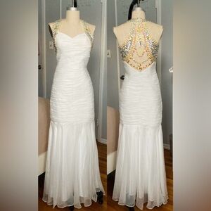 Womens COLORS long white chiffon beaded evening dress in size 2. Runs smaller.
